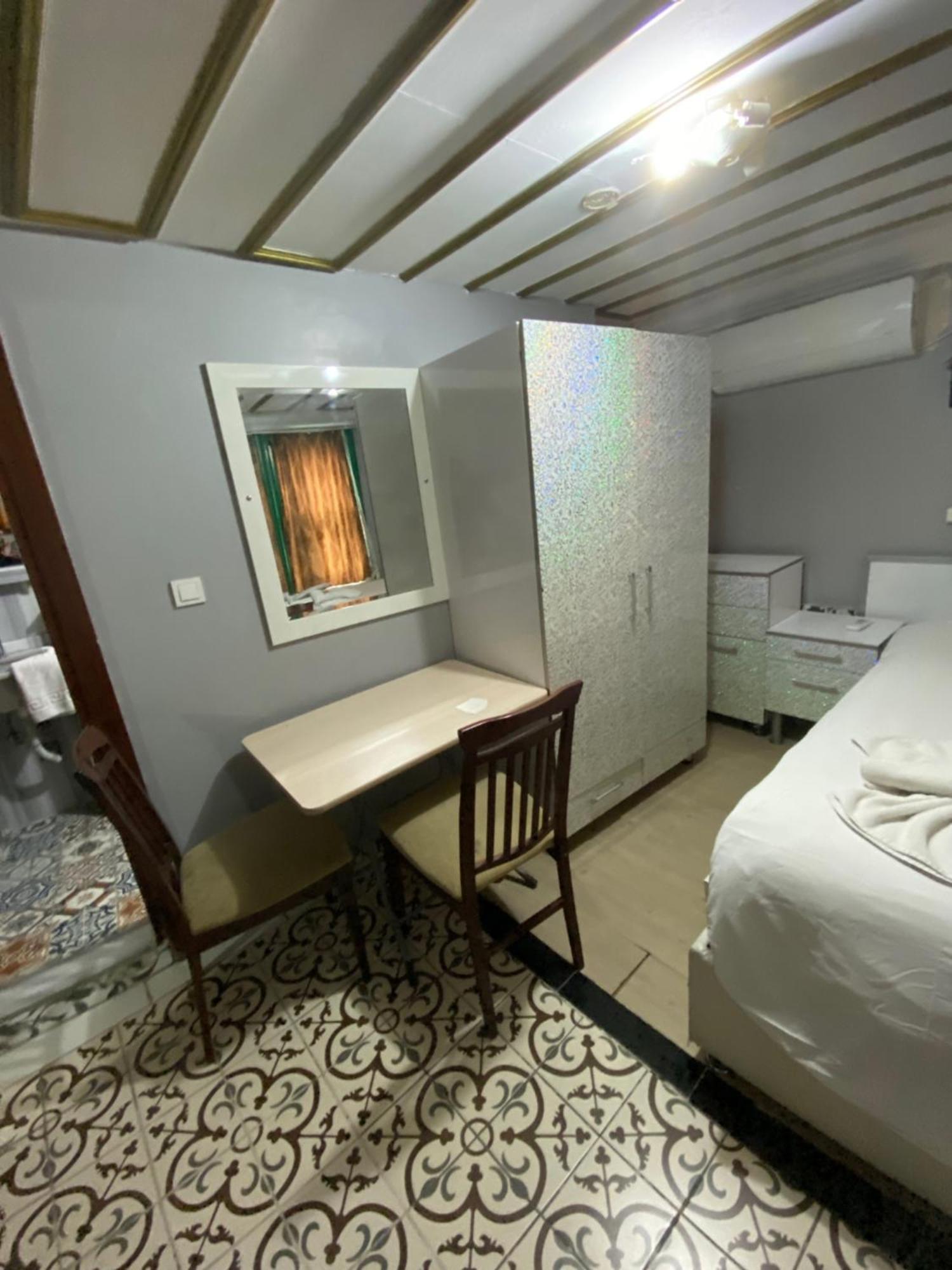 Sophia Studio Apart Hotel อิสตันบูล ภายนอก รูปภาพ